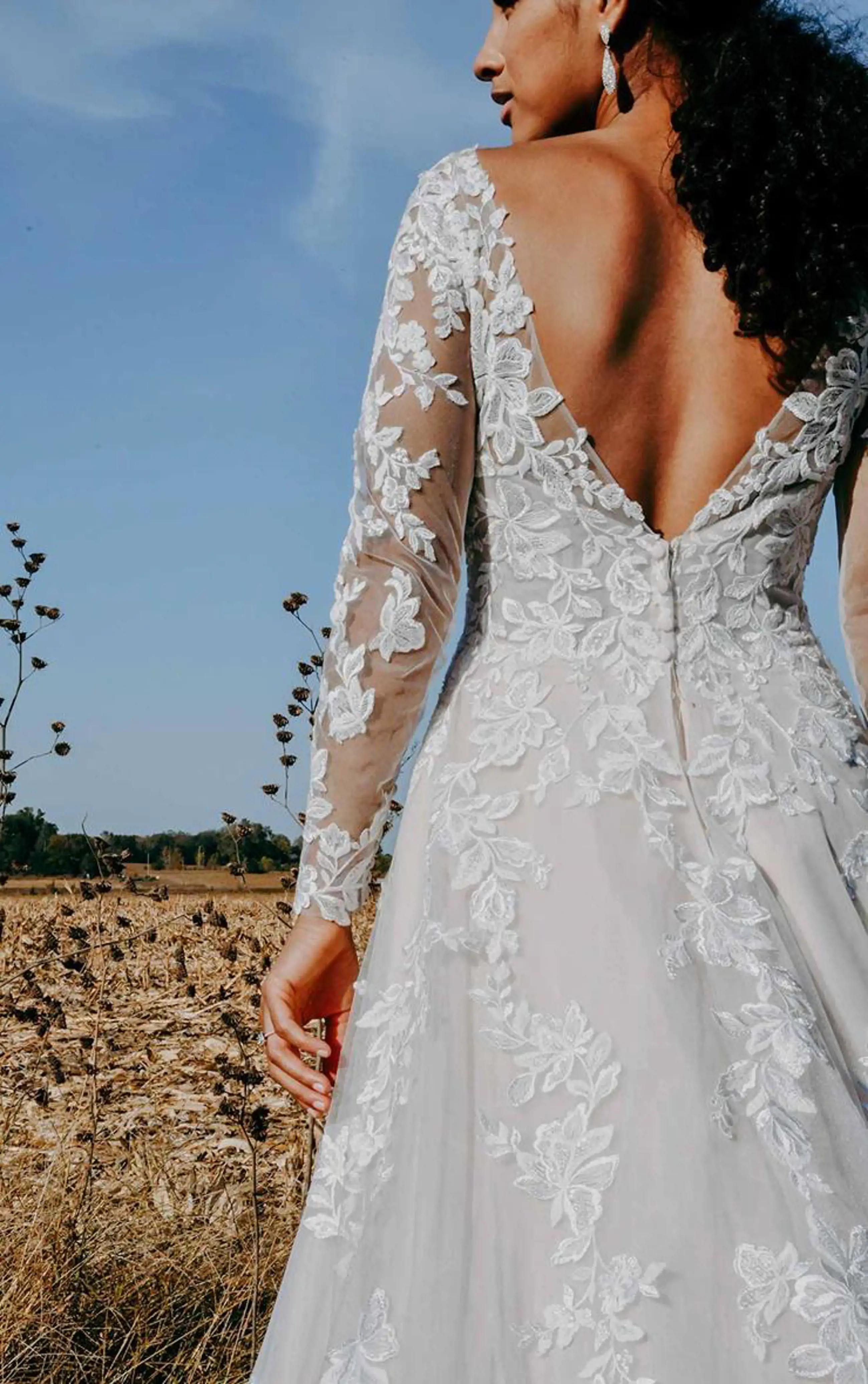 Plus-Size Wedding Dresses Image