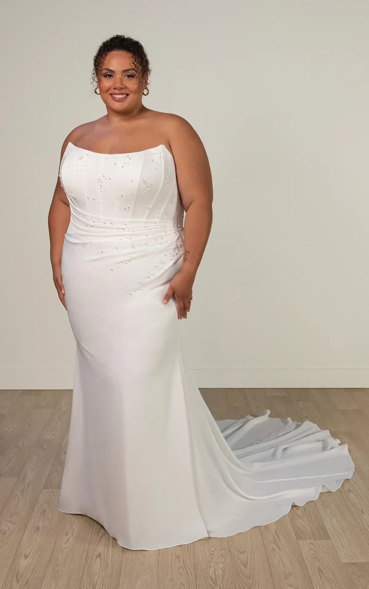 Plus‑Size Wedding Dress Shopping in Cincinnati: Tips for Finding the Perfect Fit &amp; Style Image
